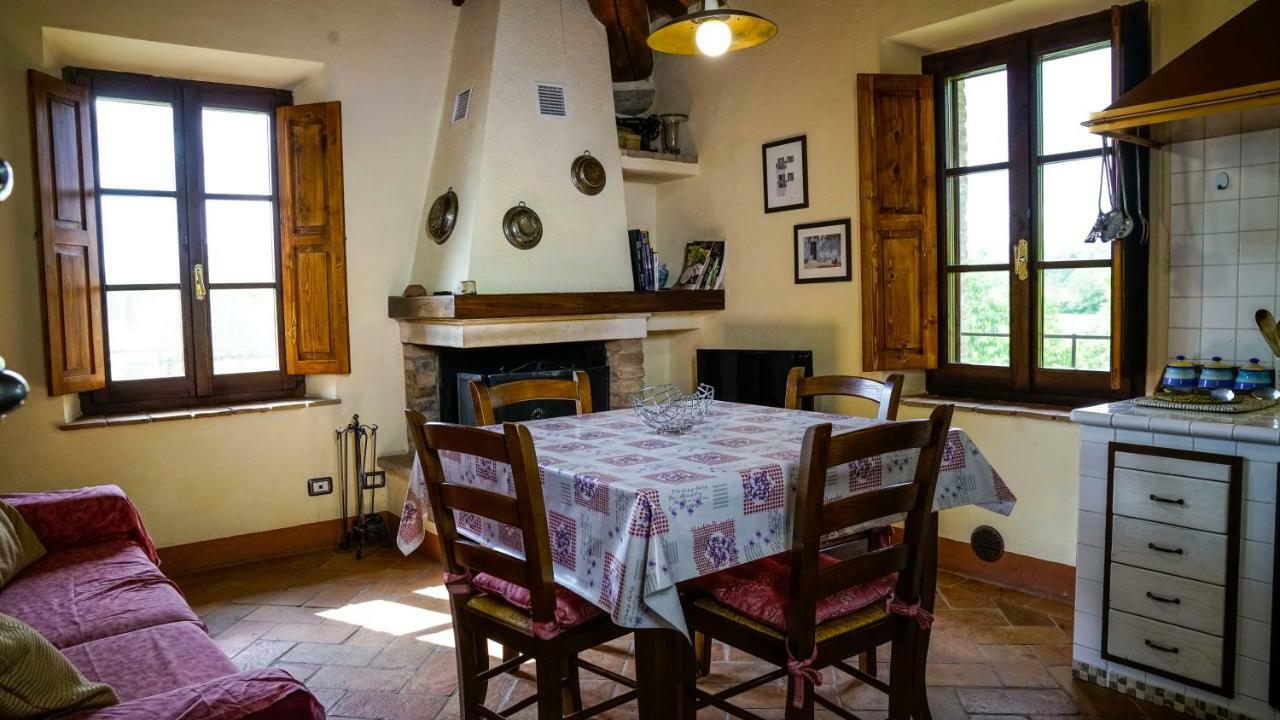 La Casa Del Fattore Монтериджони Екстериор снимка